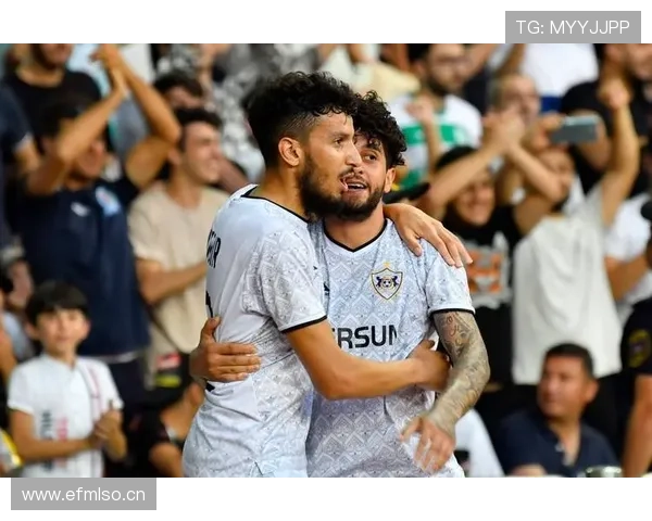 阿贾克斯进攻火力全开，数据分析显示球队状态回暖与强势回归