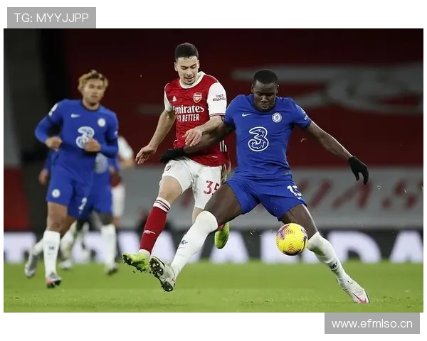 马丁内利在巴西新生代锋线竞争中的位置分析