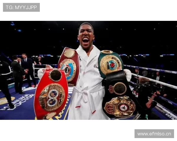 看安东尼·约书亚赛后给孩子买了啥，球迷都羡慕疯了！